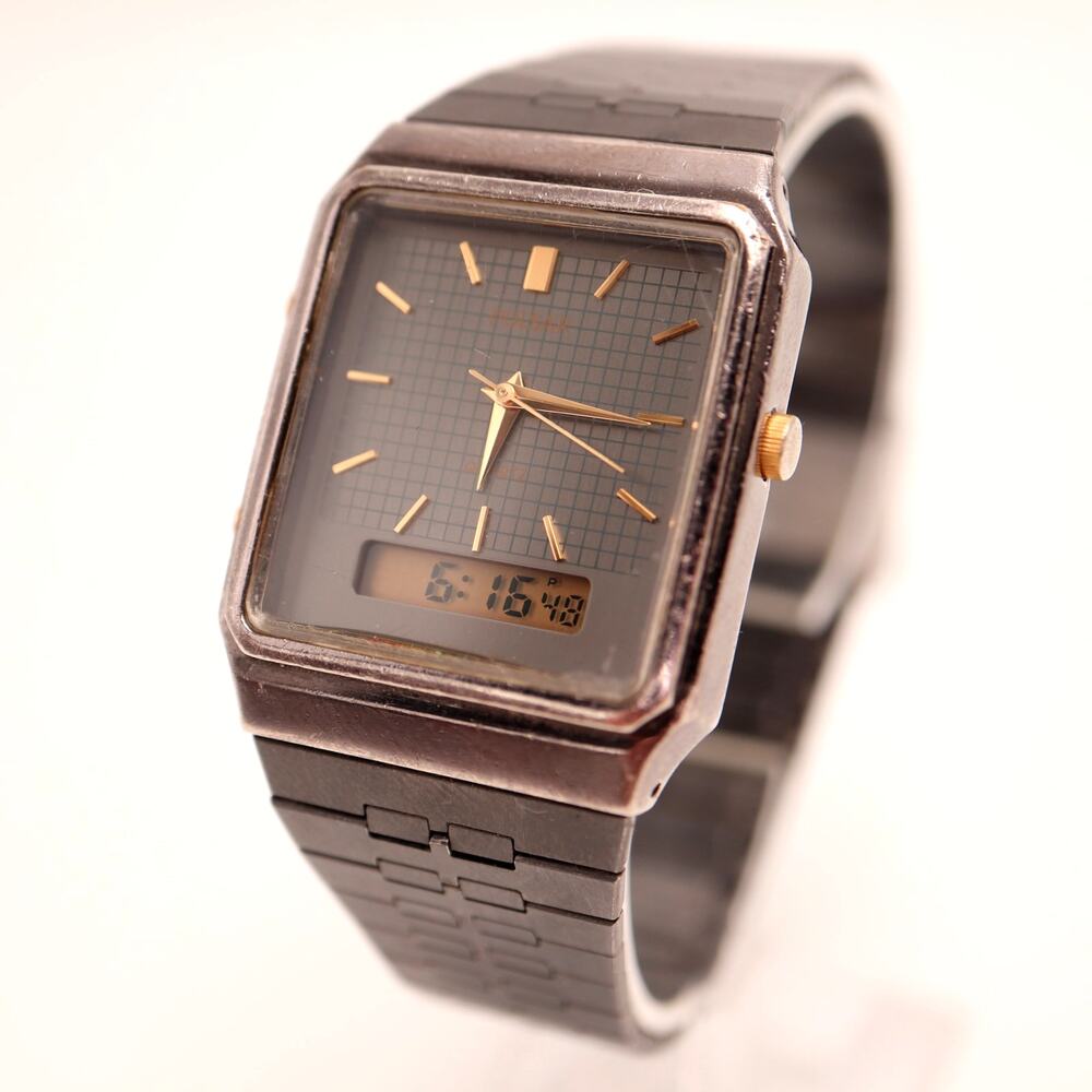 Vintage Pulsar Analog Digital Mens 29mm Watch Alarm Chrono V041-5170 New Battery